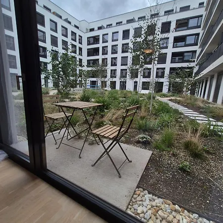 Vu - Brand New 2-bedroom - Near Karlin