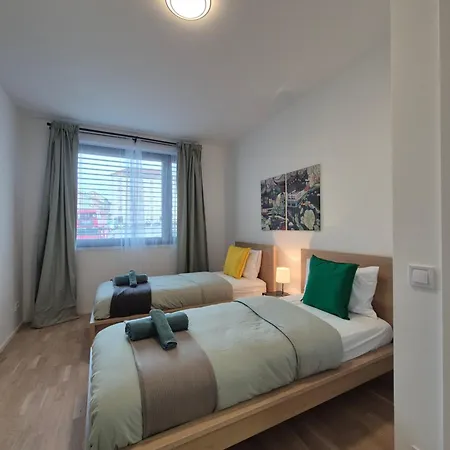 Vu - Brand New 2-bedroom - Near Karlin Appartamento *