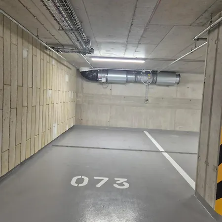 Vu - Brand New 2-bedroom - Near Karlin *